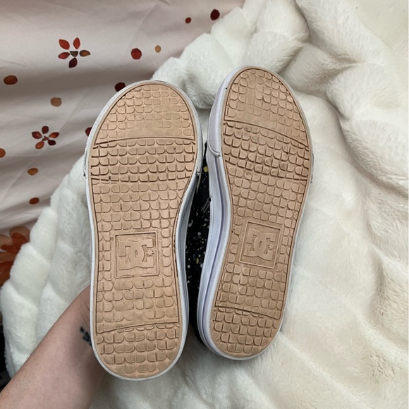 DC Shoes Girls 3 Black Soft Girl Streetwear Pastel Splatter Skater Sneakers - Picture 5 of 14